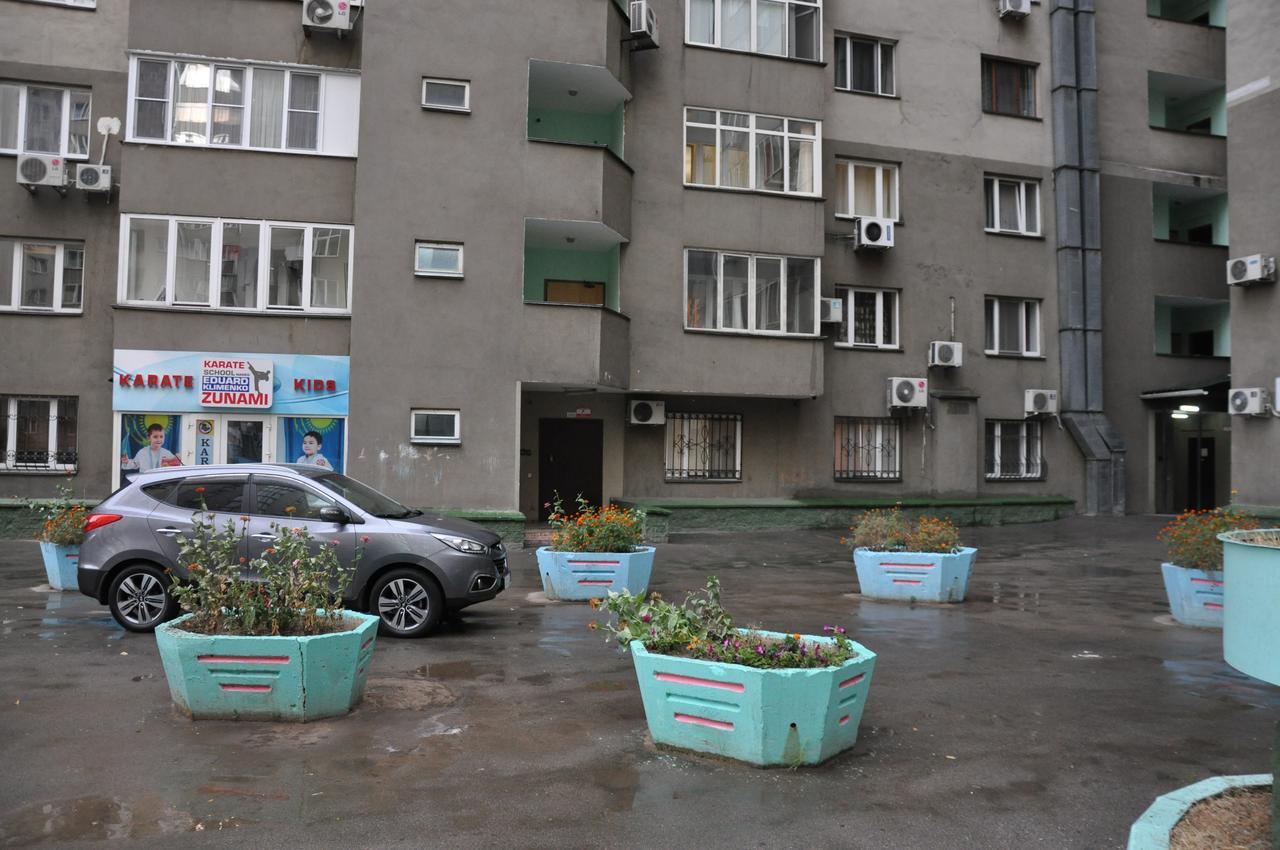 ART Hostel Almaty Exterior foto
